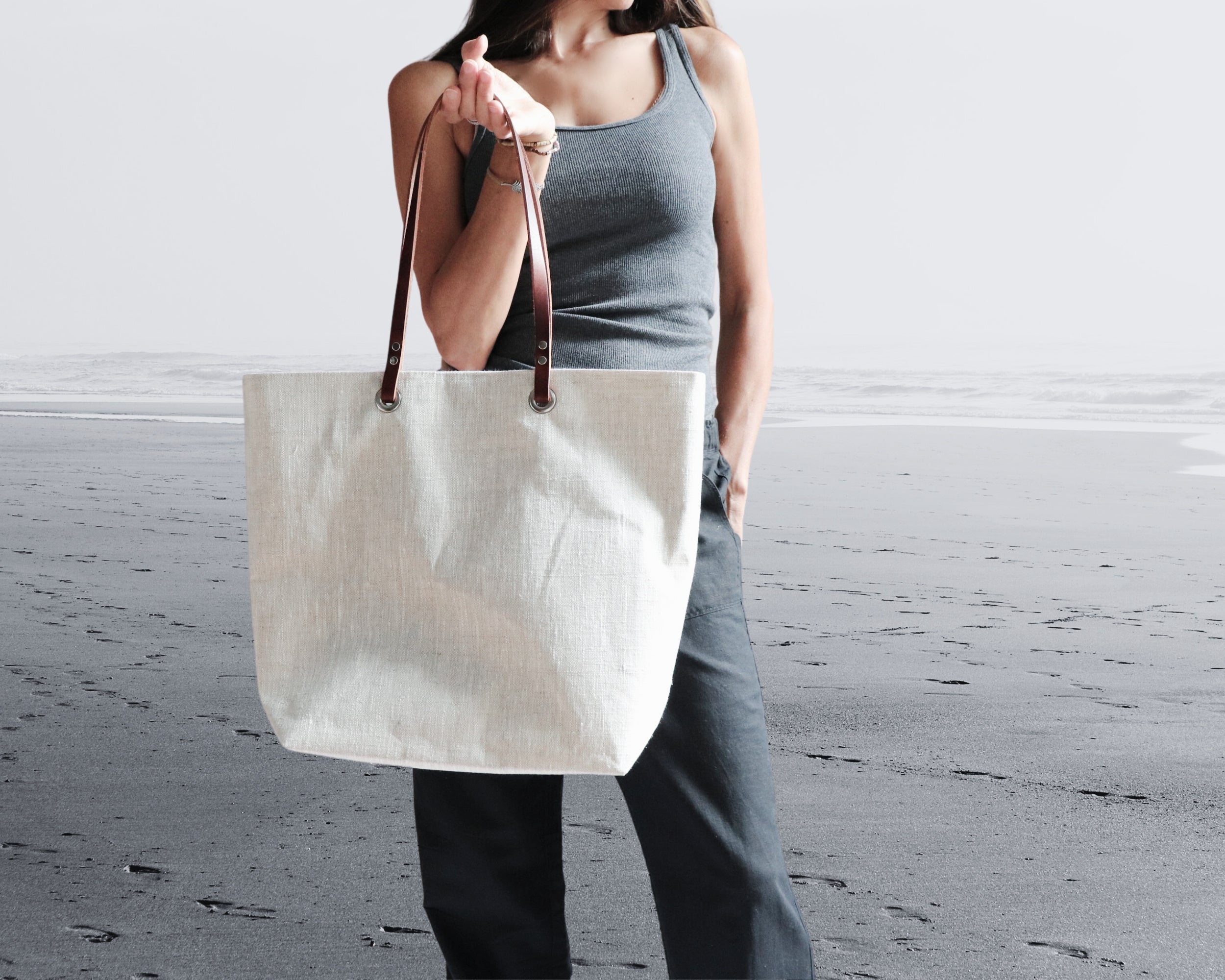 Linen store tote bag