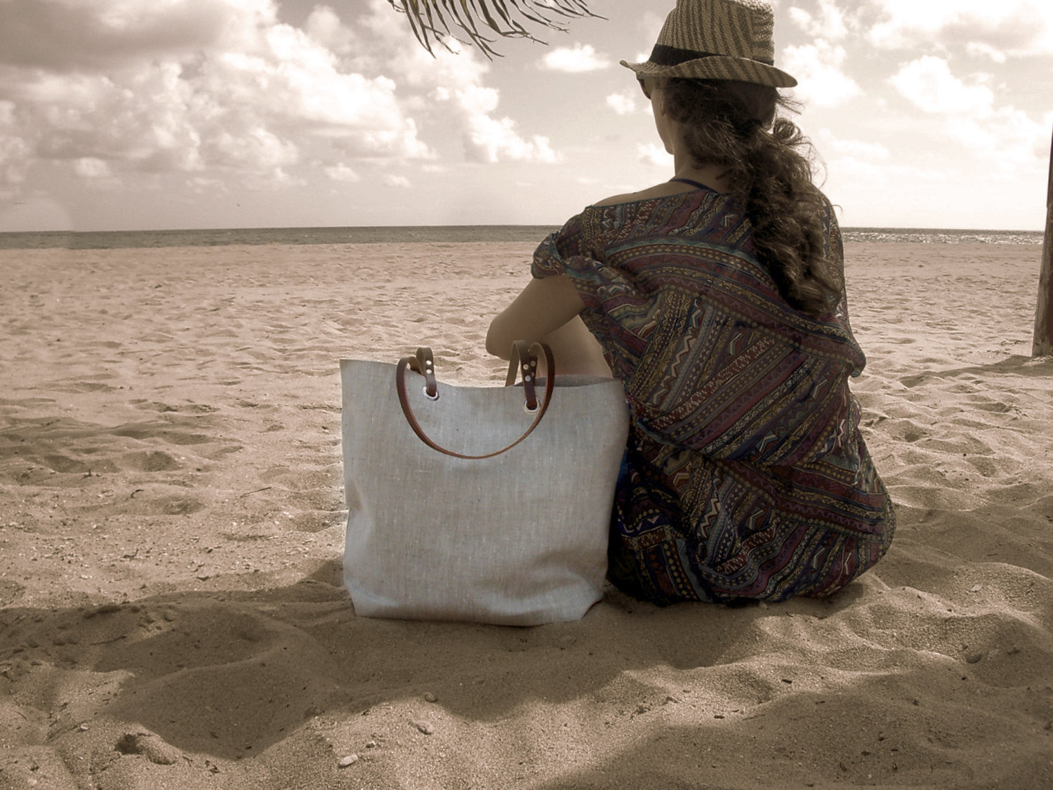 The Beach People Original Jute Tote Bag Natural